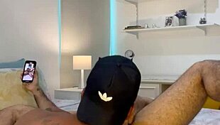 tulio hernandez and marcelo debian share a friendly pov moment with amateurs