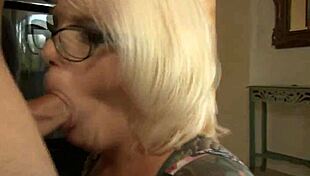 Missy Monroe craves huge cock blowjob