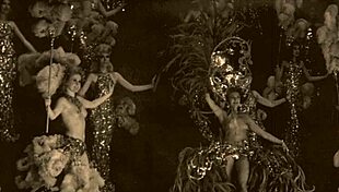 Top Twenty Early Vintage Showgirls Undressing