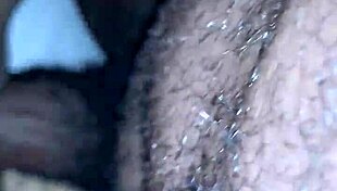 Memek Basah untuk Kontol Keras Daddy