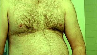 I love watching Martin Lavallée masturbate nude