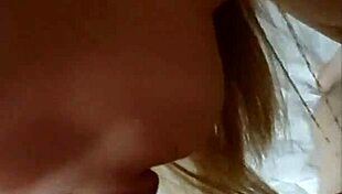 La mamada perfecta is what she gives with her sexy mouth and tongue