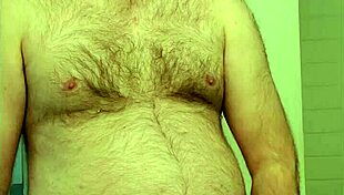 I love watching Martin Lavallée masturbate nude