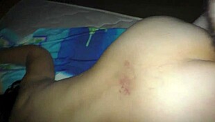 继母诱惑继子进行激烈口交和肛交