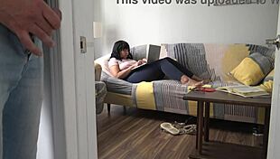 Wow, hampir tertangkap melancap kote besar saya!