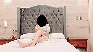 Latina casting while boyfriend leaves with friends 😏