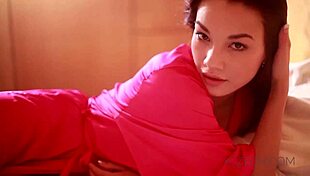 Nici Dee starts morning relaxed