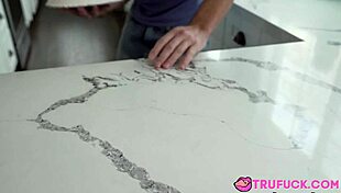 Aku Punya Kontol untuk Dibagi dengan Adik Tiri dan Teman-teman Ashley Lane Clara Trinity Jane Wilde