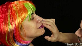 Istri Brunette Wig Warna-Warni Dapat Facial Setelah Bj Liar