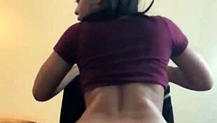 i's shakin' my ebony ass in lingerie