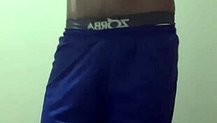 Look at this gay guy's sexy cueca box and big ass