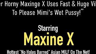Maxine X fingers her horny pussy fast