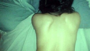 amateur latina tempts with her tight pussy