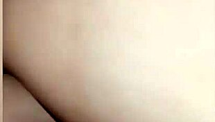 Un Inconnu Remplit la Chatte de Ma Femme avec du Sperme Chaud, Oh Putain !