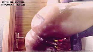 Hey, that pussy massage feels amazing.