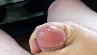 Amateur homemade self-pleasure session with handjob