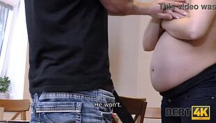 Debt4k vyberač podvedie tehotnú dlžníčku na parnú aféru