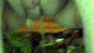 Keys, wanna see me pee outside? Tell me whatcha think!