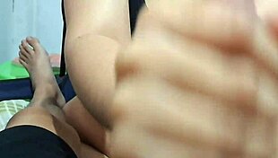 chubby thai girl sucking boyfriend's dick in homemade amateur clip