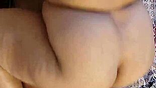 she fingers her boyfriend's asshole deeply.