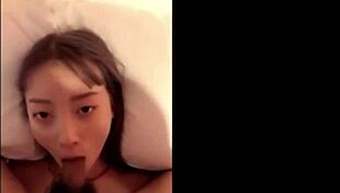 スタンなアジアンビューティーが魅惑的なシーン