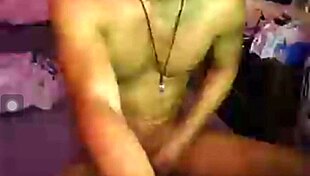 Gay asian guy performs live on cam