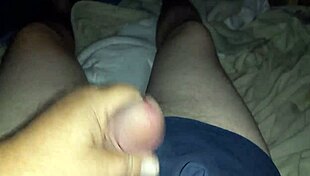 Horny Amateur Gives Intense Handjob To Shaved Partner