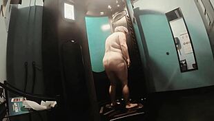 sexy bbw spray tan session gets remastered for better view