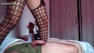 tierna mexicana en lenceria negra dice cojamos sin condon casi me corro dentro