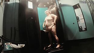 sexy bbw spray tan session gets remastered for better view