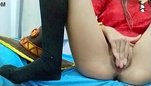 Megumin masturbates pussy and cums deliciously 😍