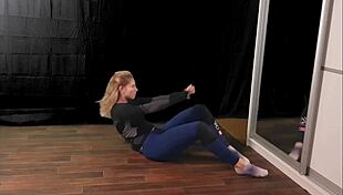 Dariana fit performs a seductive strip dance solo on stage