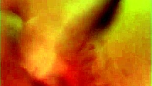 ginnyrochelle fingering her hairy pussy close up 😏