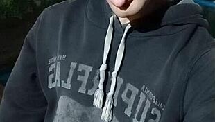 hey, wanna see this gay guy show his face?