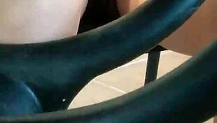 Watch this amateur flashing her upskirt in the public cafe