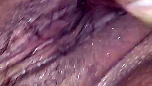 amateur sexy babe shows off natural tits.