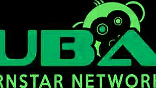 mia lelani plays with candles and squirms in orgasm 😍