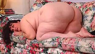 Uau! Doamne goale mature amatoare în poze homemade uluitoare!