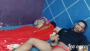 Friends watch Afonso Padilha discuss sex, waking Nicolli Fox on the street