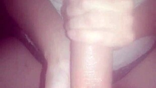 Handjob make me cum