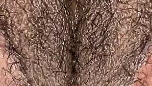 That phat pussy looks so tasty! 😍