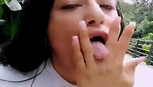 Rica Colombiana Showing Off Her Hot Body Tonight