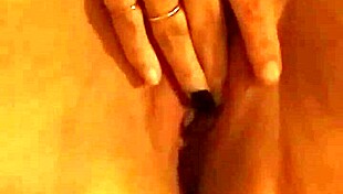 Chamo1972 deepthroats and squirts like a slut