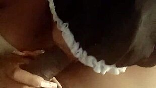 Nigerian man enjoys oral attention