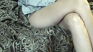 carrie b performs solo pov session