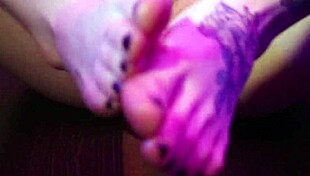 Babyjas the slut in sneakers delivers intense footjob action