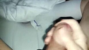 床上打飞机变成热辣独奏故事