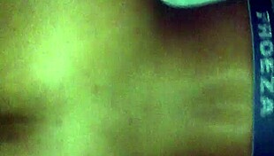 Amateur Cadela Gives To Husband On All Fours