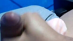 I masturbate with my toy 😏