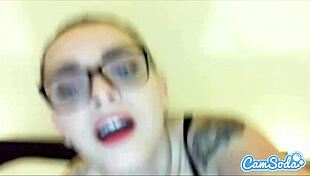 Liza Del Sierra Shows Off Her Big Ass And Tits While Fingering Herself